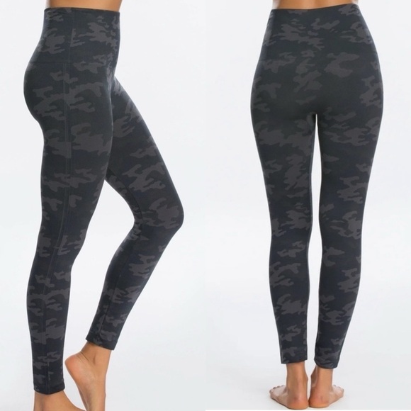 SPANX Look At Me Now Seamless Leggings Black Camo - Picture 1 of 4